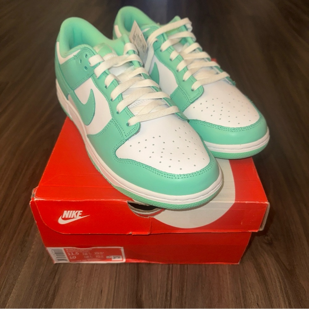 Nike Dunk Low Green Glow Size 11.5W/10M 100% Authentic DS NIB Shoes